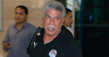 شحاتة يطالب إدارة الزمالك بضم حمودى