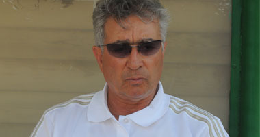 طولان يشرح للاعبى الزمالك خطة ليوبارد اليوم