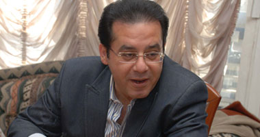 أيمن نور يصوت بـ"لا" للتعديلات الدستورية بباب الشعرية