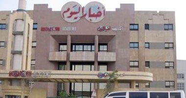 وقفة احتجاجية لعمال وإداريى "الأخبار" اعتراضا على أوضاعهم المالية