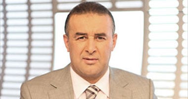 بن شيخة: "كل من هب ودب" يريد قيادة الخضر
