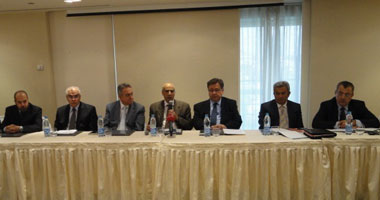 عيسى: سنتخلص من البيروقراطية لتشجيع الاستثمارات التركية 