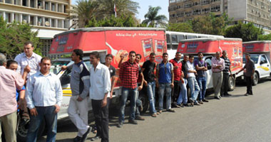 تظاهر عمال غزل المحلة للمطالبة بصرف الأرباح  السنوية المتأخرة