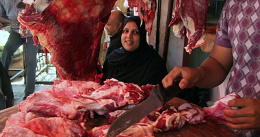 العيد بيقولك اتصرف.. 5 طرق تضحى بيها بعيدا عن الخروف.. تشترى لحمة وتوزعها.. 42 للكيلو وأنت طالع ضحى بخروف استرالى.. اشترى طائر.. صك الأضحية من 850 جنيها لـ1000 حاجة على القد.. التقسيط على سنة هو الحل