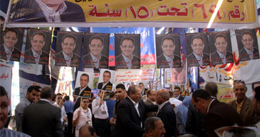 تقدم "عبد القدوس" و"فهمى" و"السعدى" فى مجلس "الصحفيين"