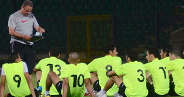يوسف يختار 19 لاعبًا لمباراة المقاولون غدًا