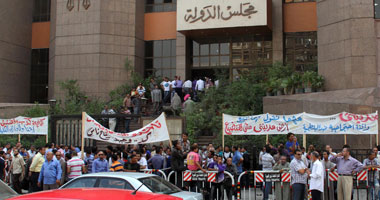 دعوى لوضع اسم "مصر" بالدستور دون اضافة مراعاة لاحكام الشريعة الاسلامية