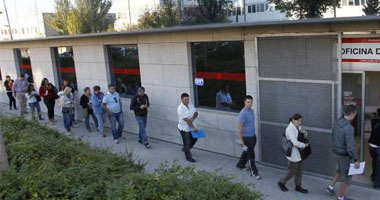 تراجع طلبات إعانة البطالة فى أمريكا الأسبوع الماضي