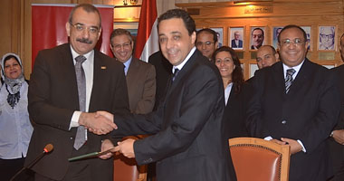 السياحة والفنادق توقع اتفاقية "التعليم التبادلى" مع "ماكدونالدز"