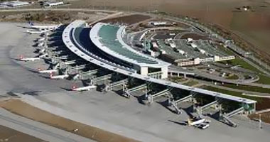 الأردن يرحل 25 سوريا على نفس الطائرة بعد منعهم من الدخول 