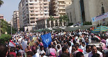 القوى السياسية بالإسكندرية تنطلق فى مسيرة لـ"الشمالية العسكرية"