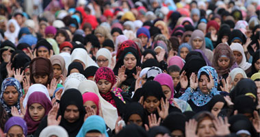 خطب الجمعة تتوحد على التهنئة بعيد الأضحى.. خطيب "السيدة زينب" يؤكد على ضرورة العمل الجاد والإعلام الهادف.. و"النور" يدعو إلى التوحد وعدم التفرقة.. و"عمر مكرم": المتحرشون مجاهرون بالإثم