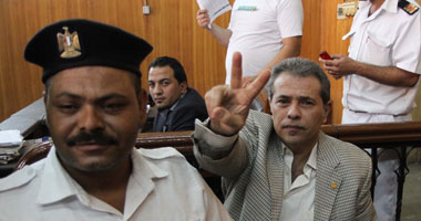 مدير مدرسة بالوادى الجديد يحرر محضراً ضد توفيق عكاشة