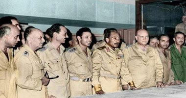 الشاذلى ثعلب أكتوبر من "البداية" لـ"النهاية".. الفريق الرأس المدبر للهجوم المصرى الناجح على خط الدفاع الإسرائيلى بارليف.. وانتقد معاهدة كامب ديفيد وعارضها علانية.. وذهب إلى الجزائر كلاجئ سياسى