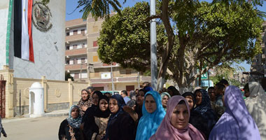 تظاهر العاملين بمشروع الخبز بالمنوفية للمطالبة بزيادة المرتبات