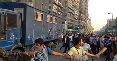 مصدر أمنى بالقاهرة: مسيرة لـ"المحظورة" تعدت على سائق سيارة ترحيلات