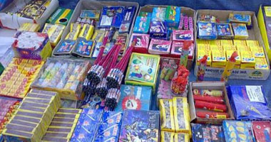ضبط 7 "كراتين" ألعاب نارية بحاوية قادمة من الصين فى ميناء السخنة