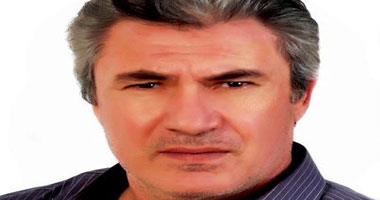 برة الملعب.. أيوب دعبس نجم اليد السابق: هوايتى السفر وبحب فؤاد المهندس