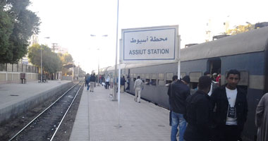 القبض على هارب من حكم بالمؤبد فى محطة سكك حديد أسيوط 