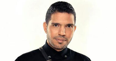 محمد رفاعى يكشف كواليس غناء فضل شاكر باللهجة المصرية على راديو 9090.. اليوم