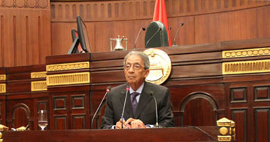اجتماع مغلق بين عمرو موسى ورئيس "النور" حول ديباجة الدستور