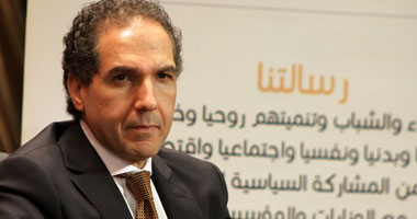 بدء لقاء المستشار السياسى لرئيس الجمهورية بالشباب