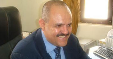 اليمن: محافظ تعز يبحث مع السفير الأمريكى القضايا المتعلقة برفع الحصار