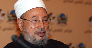 مكتب القرضاوى ينفى تدهور صحة الشيخ