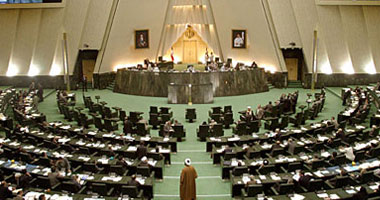 عضوات فى مجلس الشورى يلاحقن نائبا شبههن ب"الحمير"