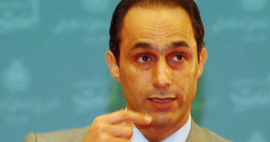 "احنا معاك" تجمع 1300 توقيع لجمال مبارك