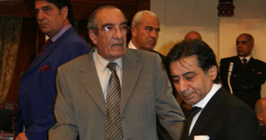 زكريا عزمى يفتح النار  على حكومة  نظيف .. اتهمها بأنها تحولت إلى تاجر.. وانتقد سياسات الإعلام فى إنتاج البرامج والمسلسلات الرمضانية .. وطالب بالتصدى لظاهرة الغشاء الصينى 
