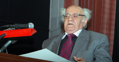 خيرى شلبى: لا أحد من الفائزين يستحق جوائز الدولة 
