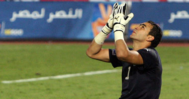 الفيفا يؤكد مشاركة الحضرى مع الزمالك رسمياً
