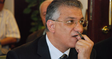 "بدر" يقرر إنشاء مدرسة لتخريج فنيى إصلاح سيارات