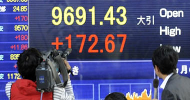 تراجع مؤشر نيكى بنسبة 2.8% فى جلسة الجمعة بفعل خسائر وول ستريت