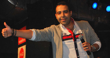 بالصور.. محمد عدوية فى حفل غنائى بساقية الصاوى
