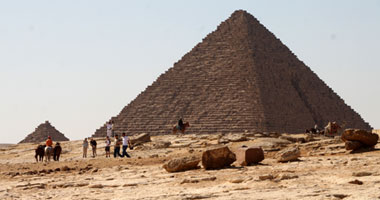 وفاء القناوى تكتب: أهرامات مصر الخالدة