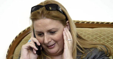 سها عرفات تؤكد تعرضها لحرب شرسة وقطع المعاشات عن أسرة "أبو عمار"..اعرف التفاصيل