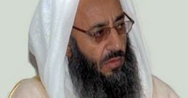إمام السنة فى إيران يناشد المسئولين للتصدى لجهات تمنعهم من الصلاة