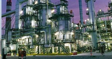 البترول تستهدف زيادة إنتاج الوقود لـ11.6 مليون طن باستثمارات 8.3 مليار دولار