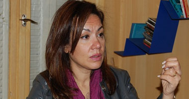 بثينة كامل ترفض ترشيحها لجائزة الخارجية الأمريكية