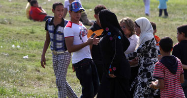 عروض فنية صامتة بمترو الأوبرا لنبذ التحرش والتسول