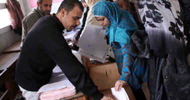 اشتباكات بين أنصار عضو "منحل" ومندوبى "الإخوان" بالبدارى