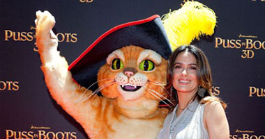 بالصور.. أنطونيو وسلمى حايك فى أستراليا للترويج لـ"Puss In Boots"