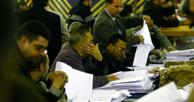 فوضى فى عمليات فرز الأصوات فى الدائرة السابعة بالقاهرة