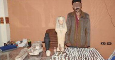 ضبط417 تمثالا أثريا بحوزة مقاول بمدينة 15 مايو