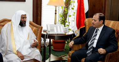 وزير الإعلام يلتقى وفد منظمة النصرة العالمية
