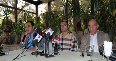 بالصور.. تكريم حسنى عبد ربه لأبطال البارالمبية