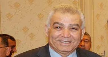 ثروت مكى يدعو الصحفيين للمشاركة فى جولته بالنايل سات الثلاثاء المقبل