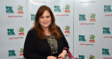 دلال عبد العزيز: "السبكى" له الفضل فى نجومية ابنتى دنيا
